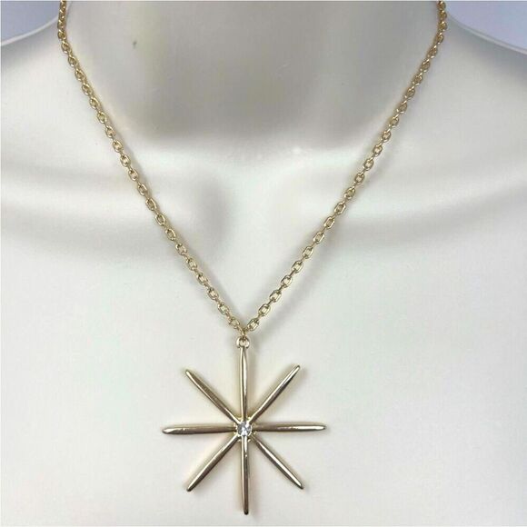 NWT Ettika Necklace Gold Tone Snowflake Star With Stone Accent - Picture 1 of 4